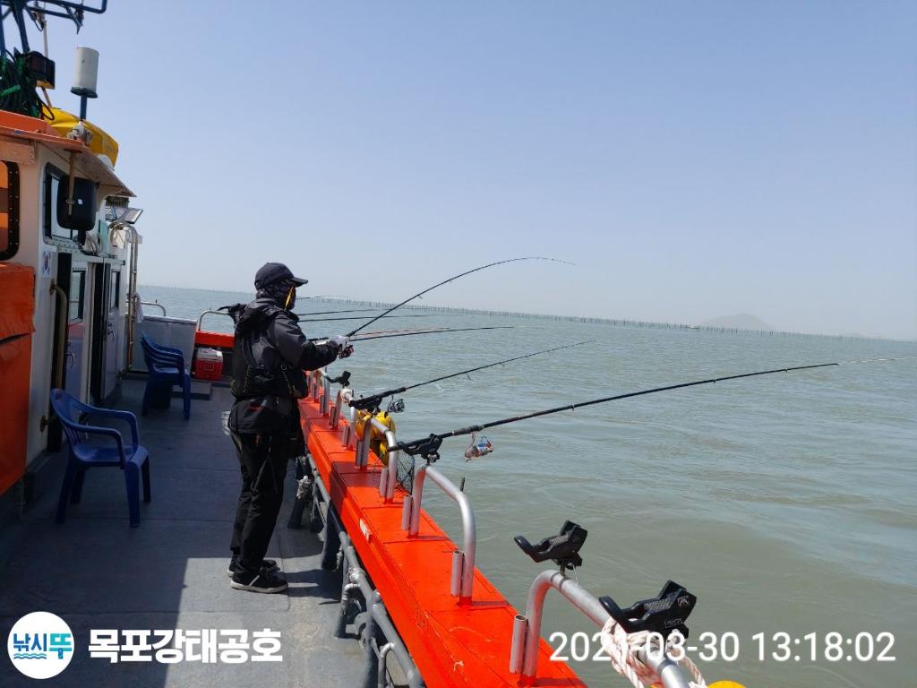 F1258447Y0.jpg