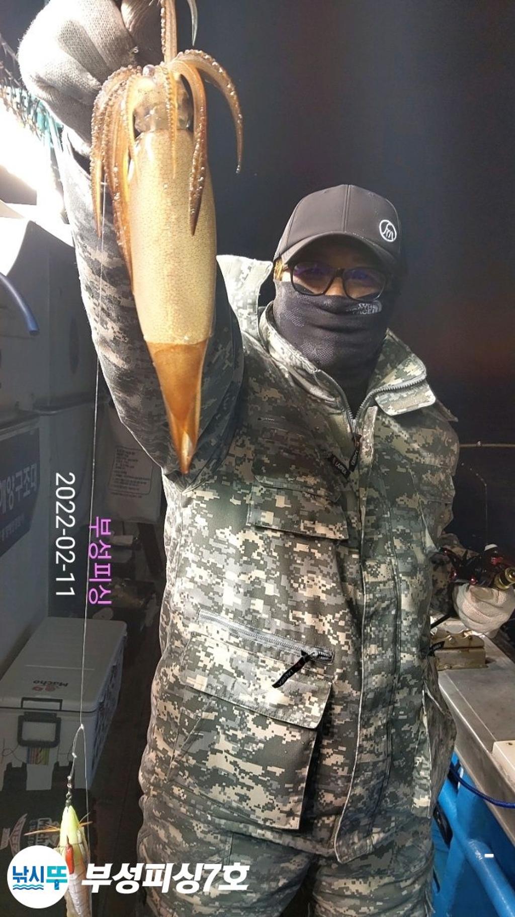 F16104286N.jpg