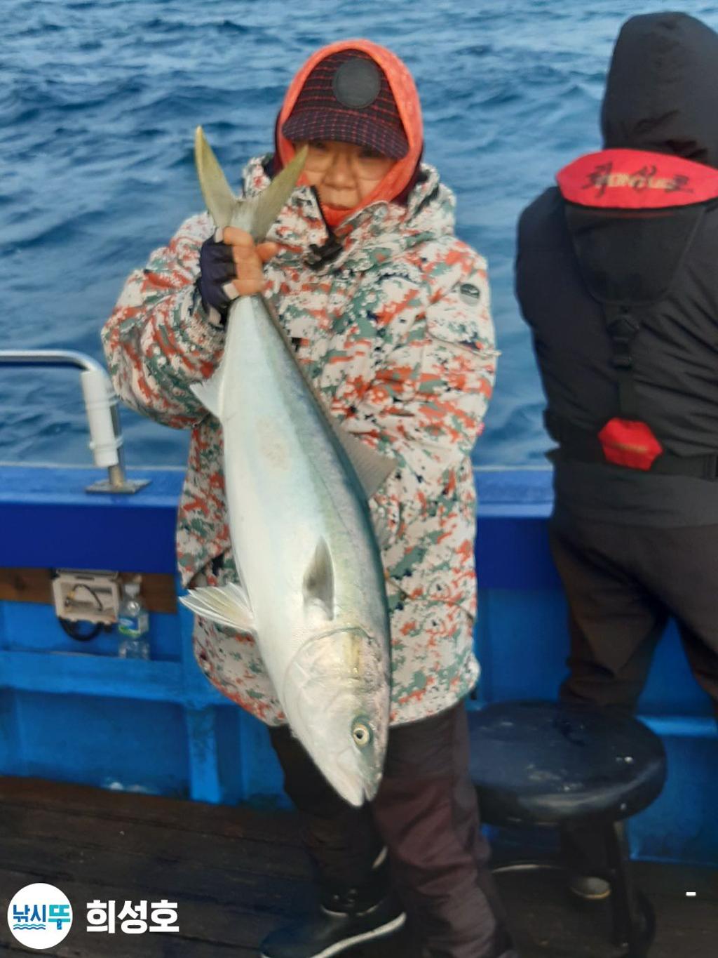 F1612067JP.jpg