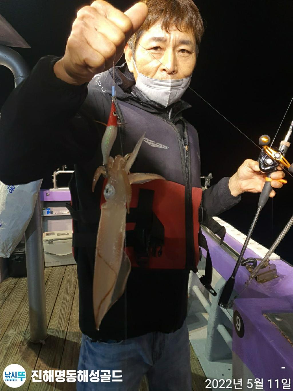F1675024V1.jpg