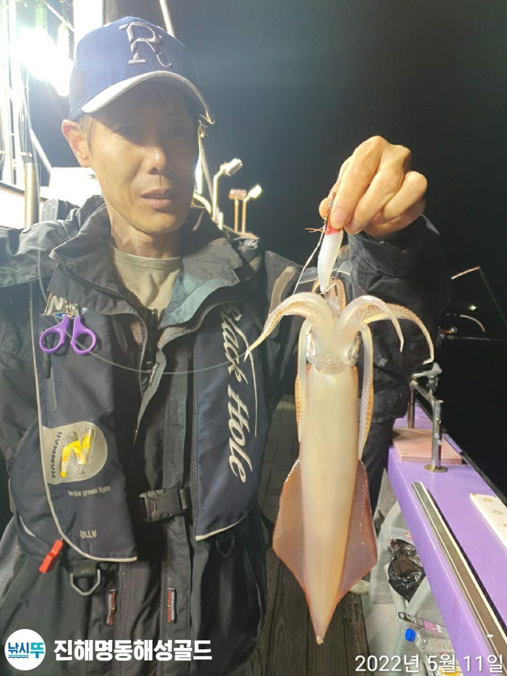 F1675030HQ.jpg