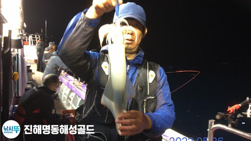 F1691490GY.jpg