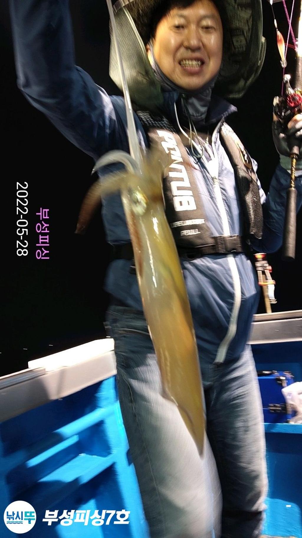 F1693652QA.jpg