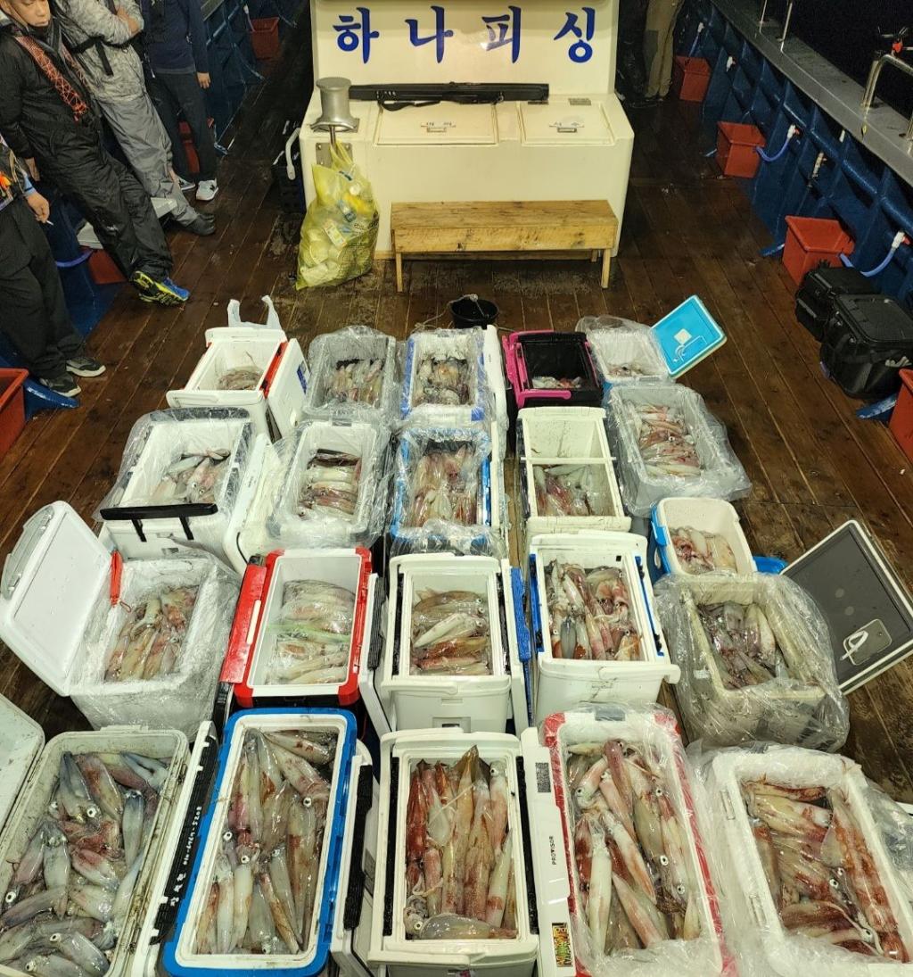F1696353CF.jpg