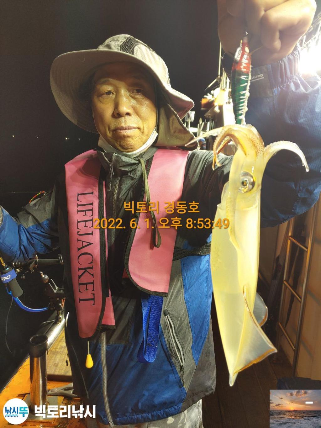F1698279MS.jpg