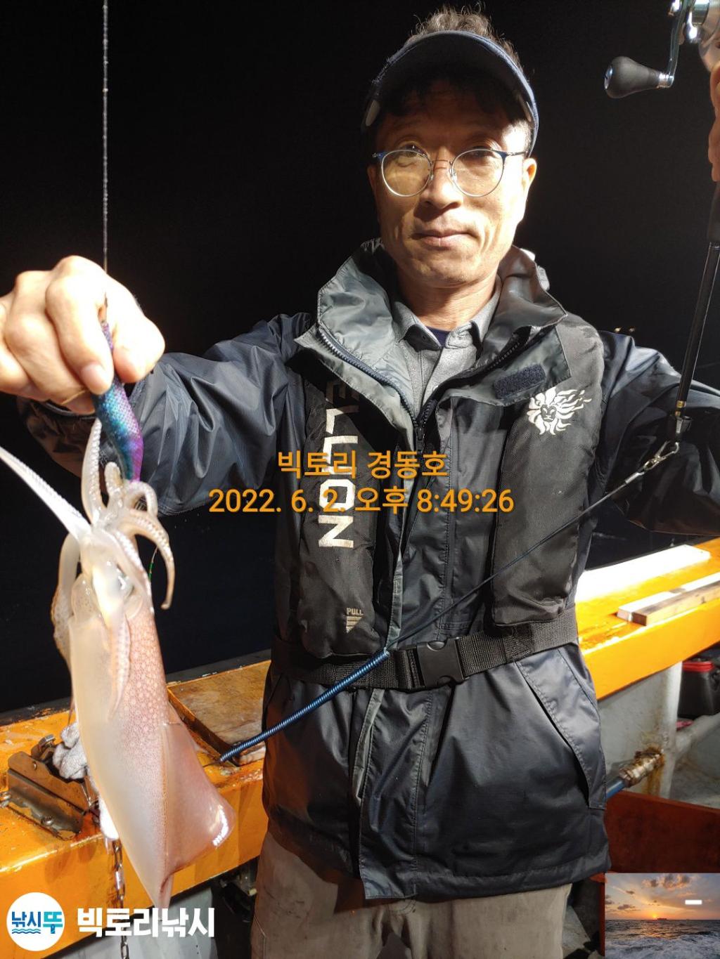 F16998144D.jpg