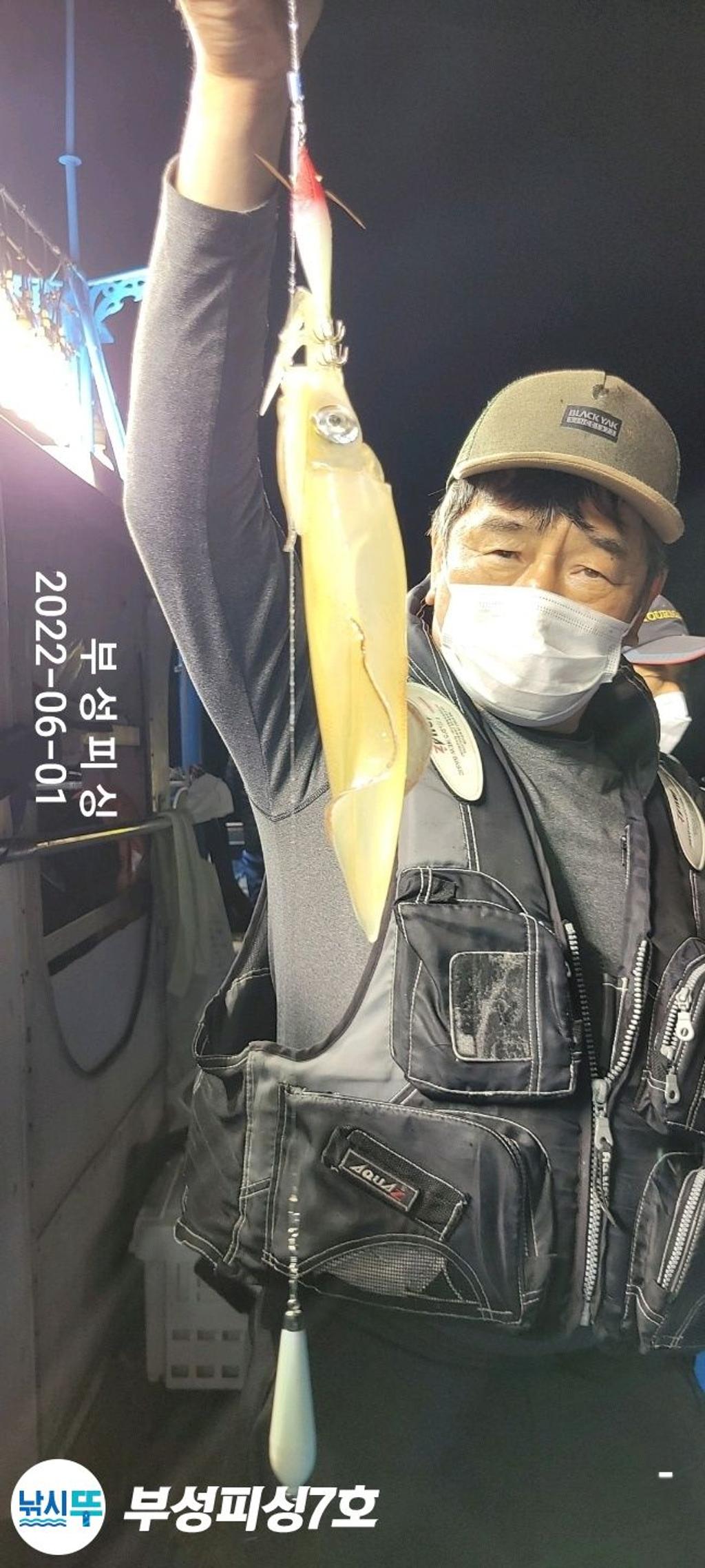 F1698115JO.jpg