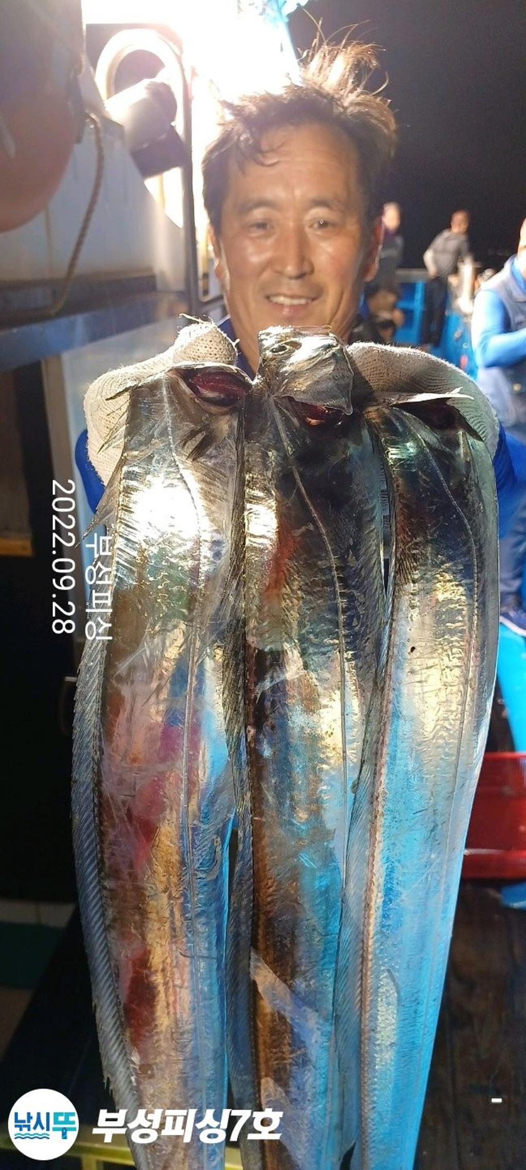 F1835645YK.jpg