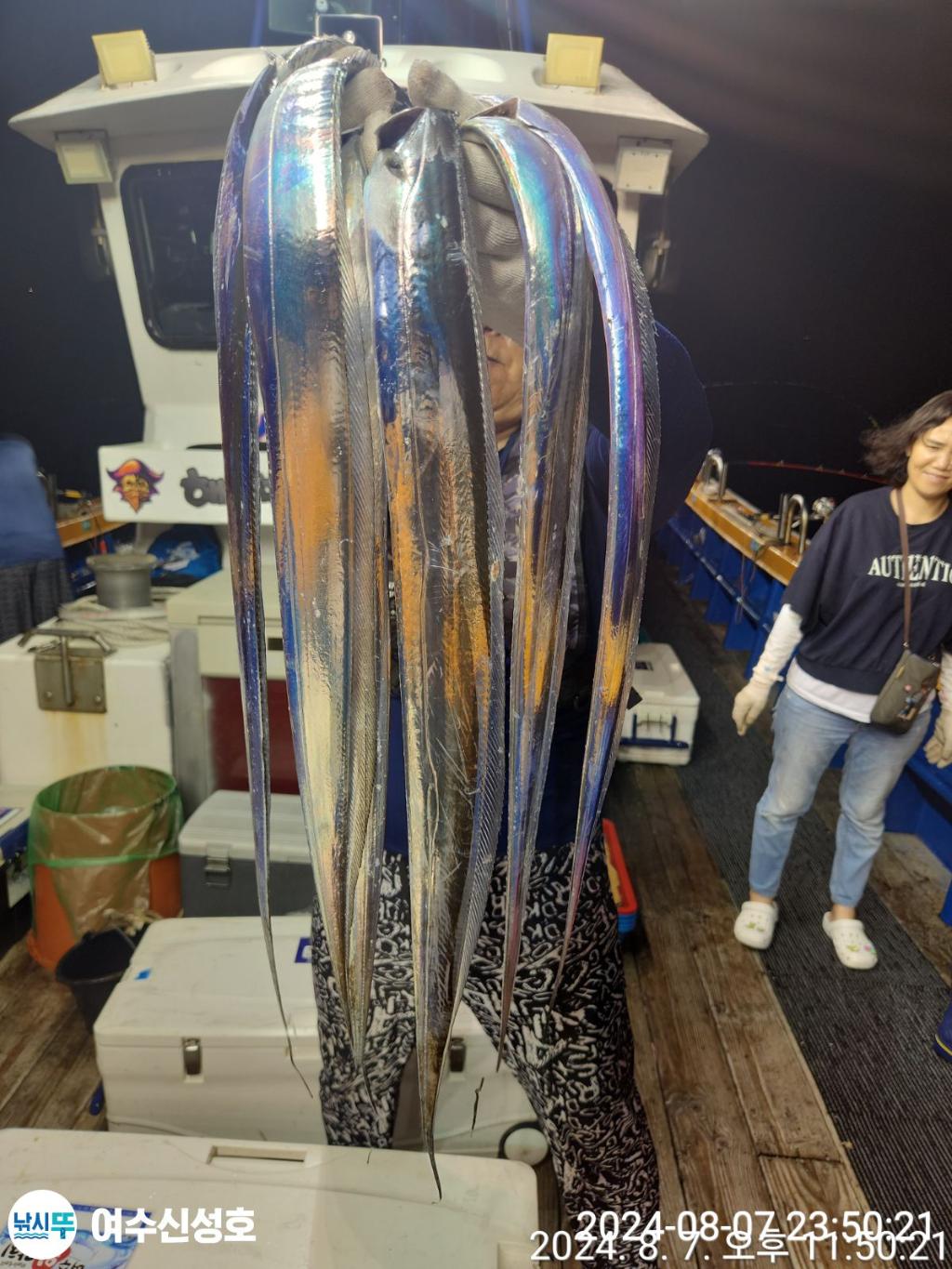 F246641078.jpg