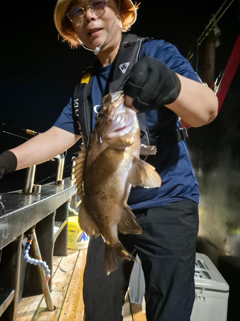 F2472421S5.jpg