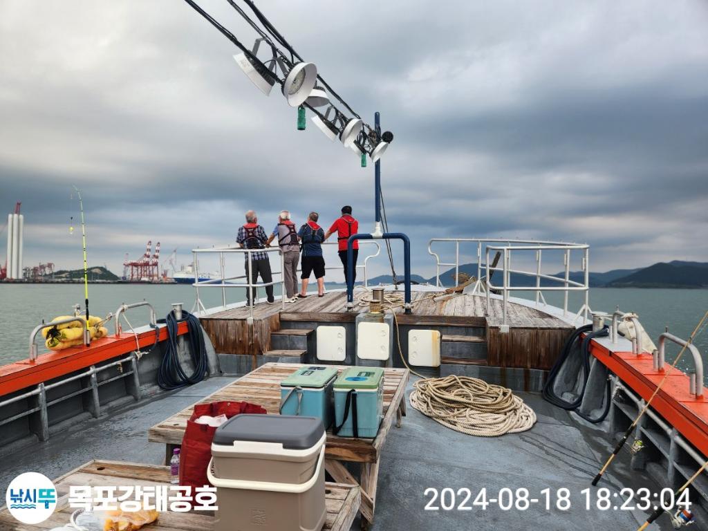 F2478464ND.jpg
