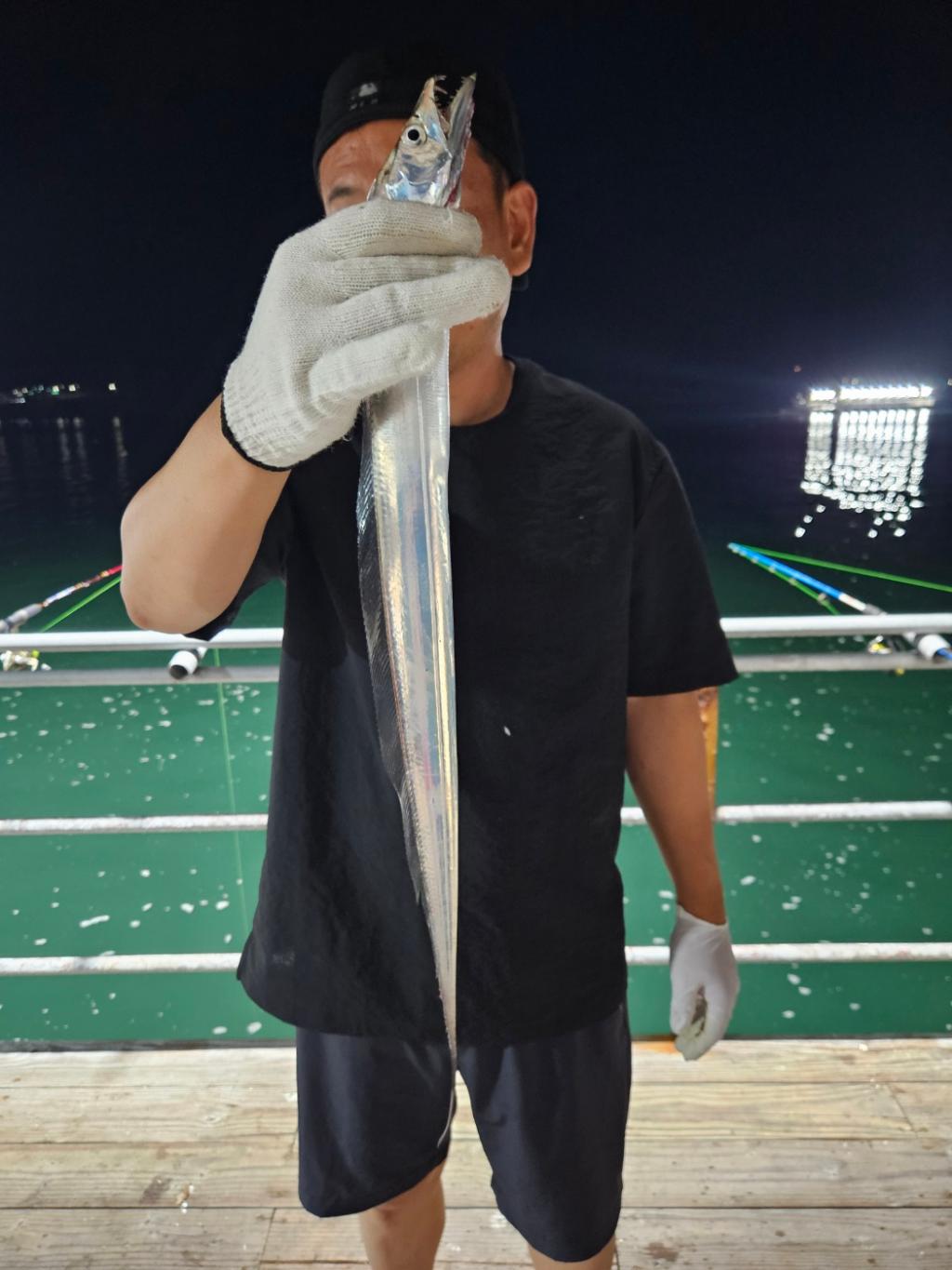 F2493009YP.jpg