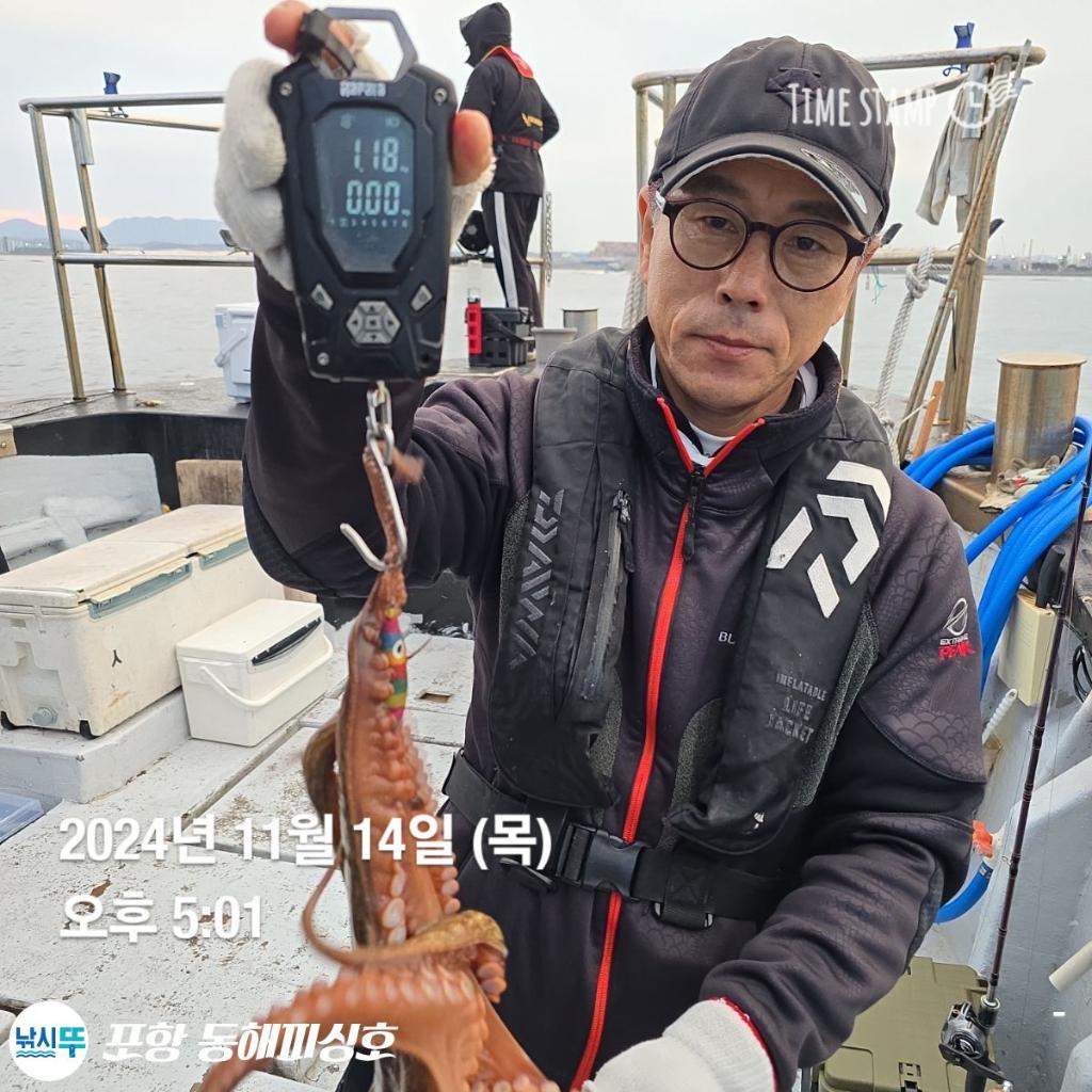 F2571278OU.jpg