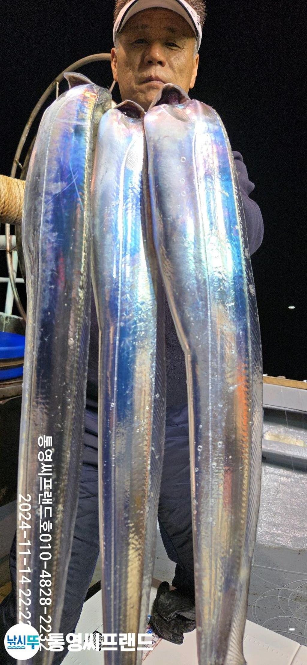 F257168399.jpg