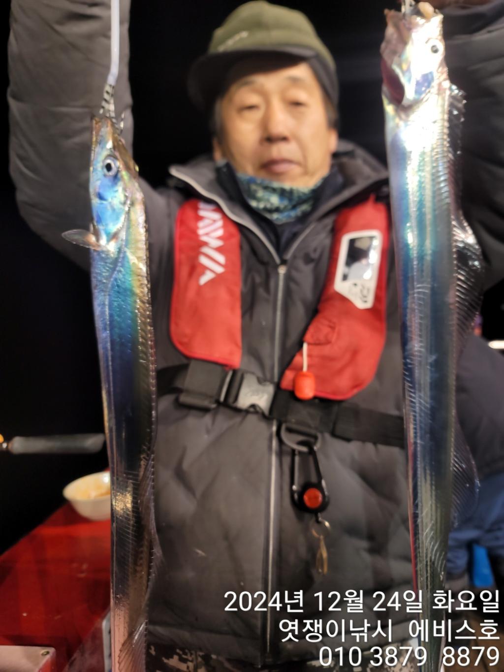 F2601566RE.jpg