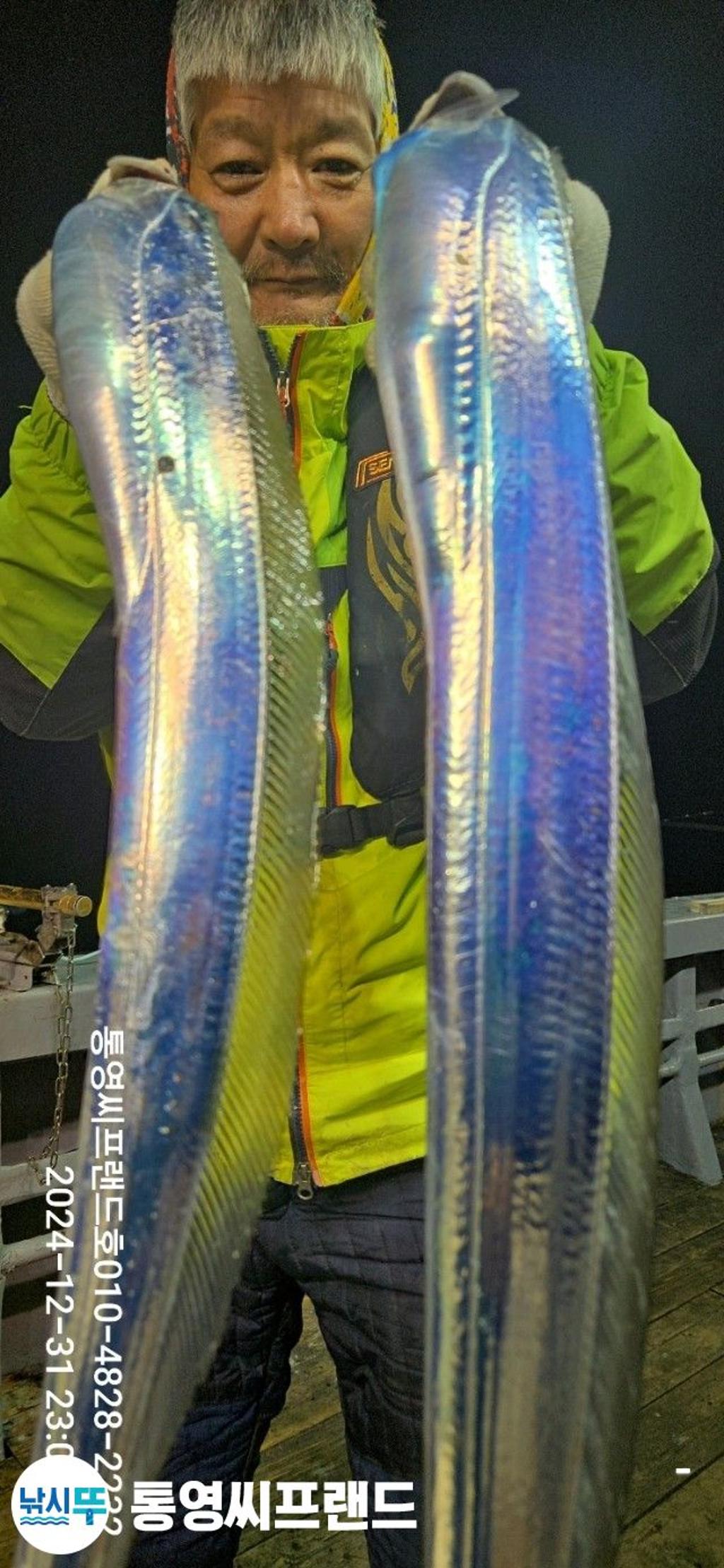 F26068316S.jpg