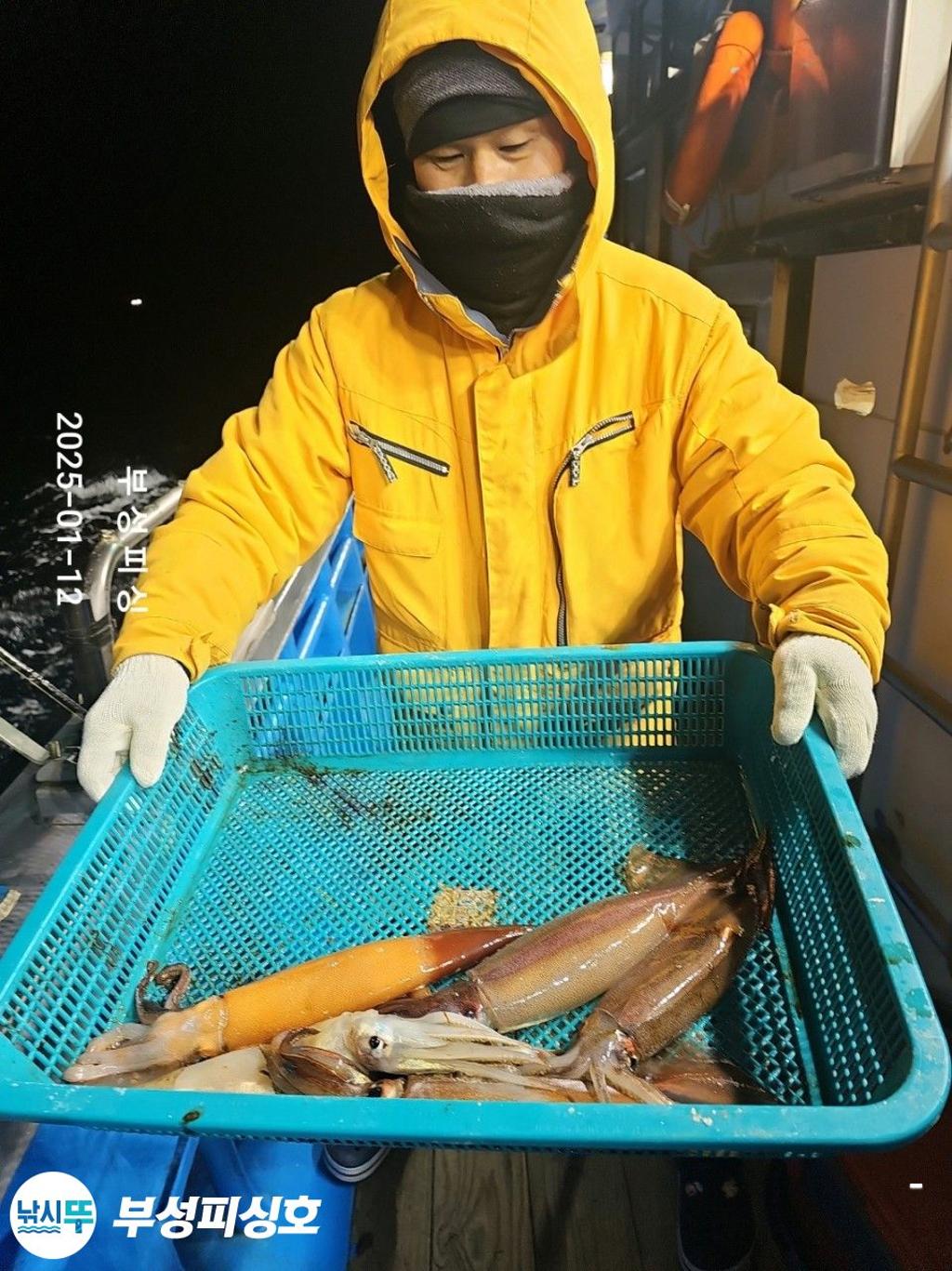 F261303032.jpg