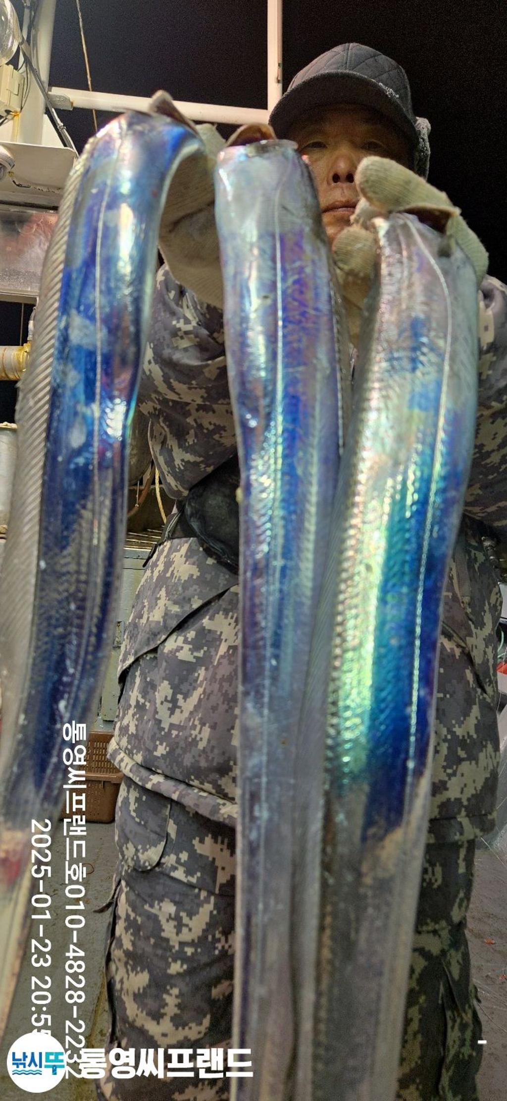 F2620605SB.jpg