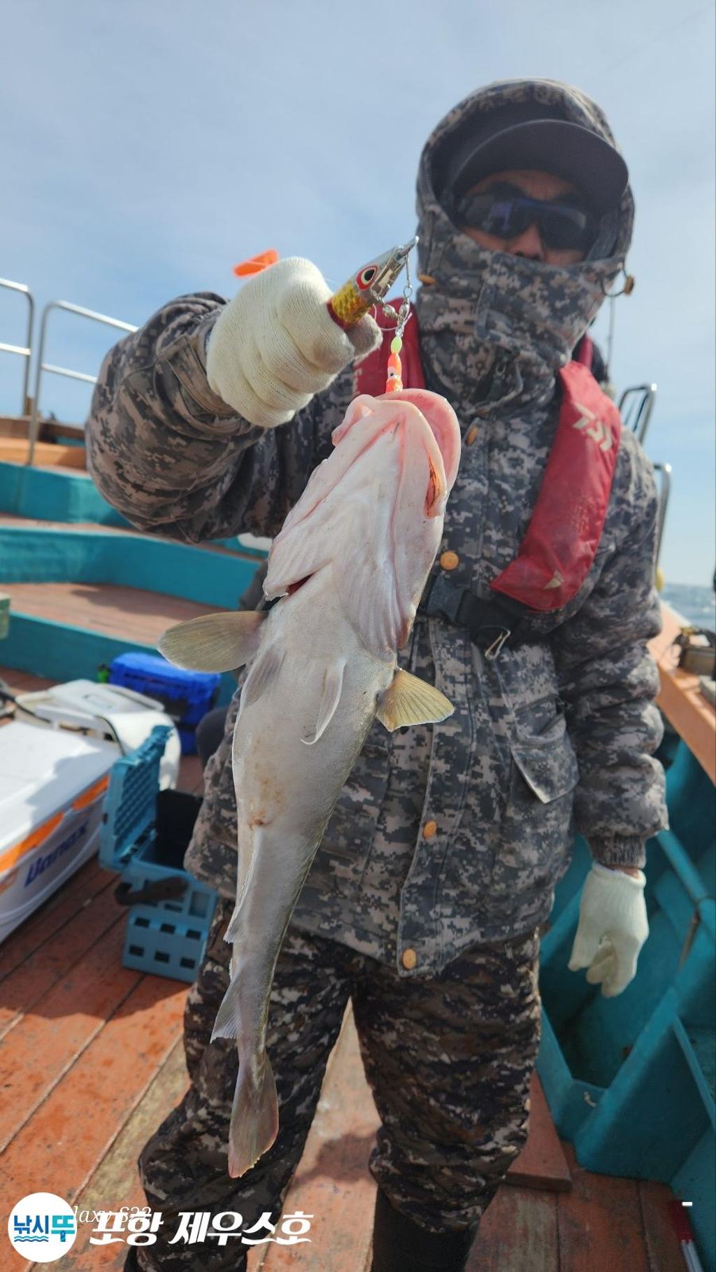 F2632114F6.jpg