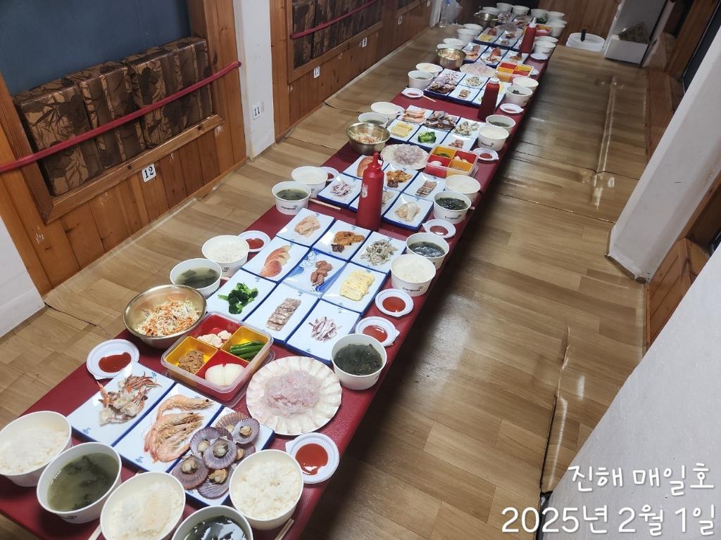F2651479HQ.jpg