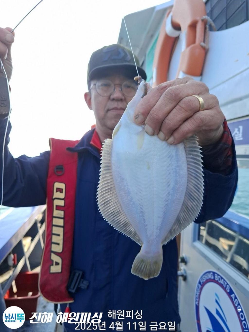 F2658390YU.jpg