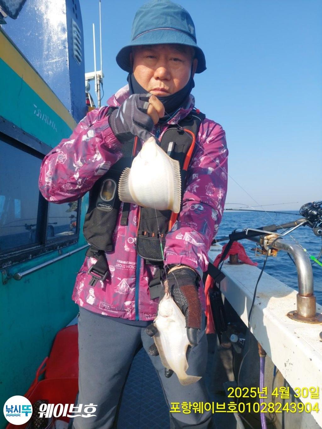 F2668220DP.jpg