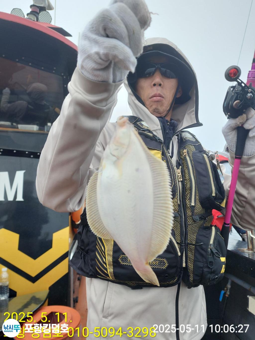 F2674573BB.jpg