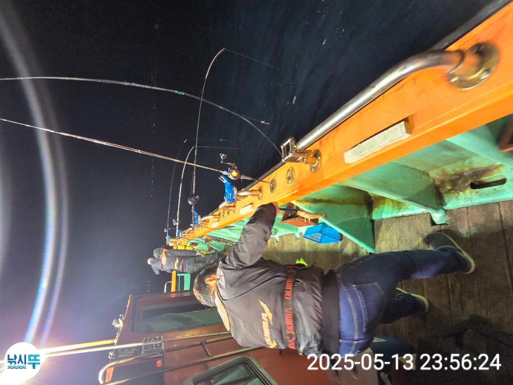 F26760504I.jpg