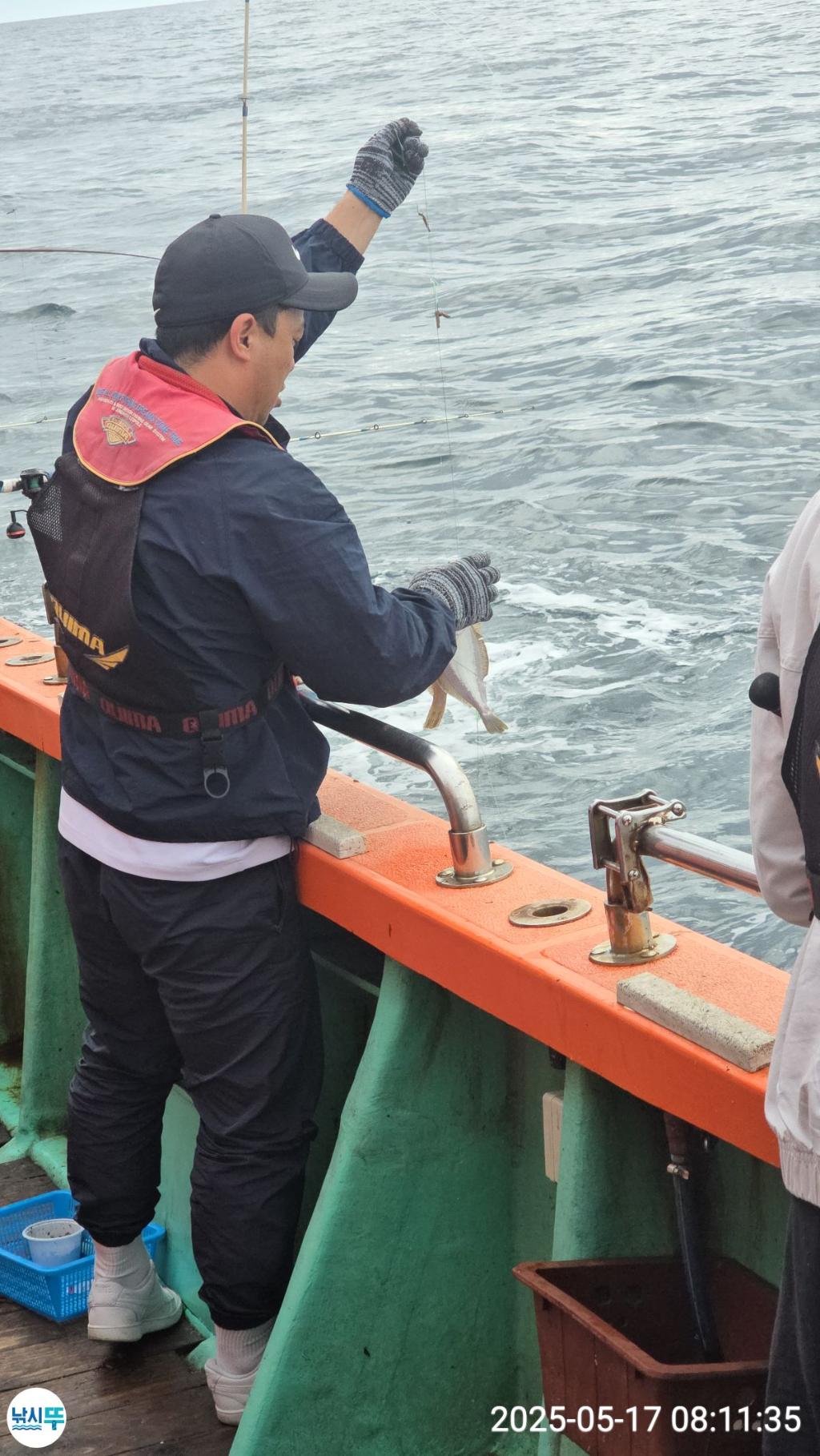 F2678502EQ.jpg