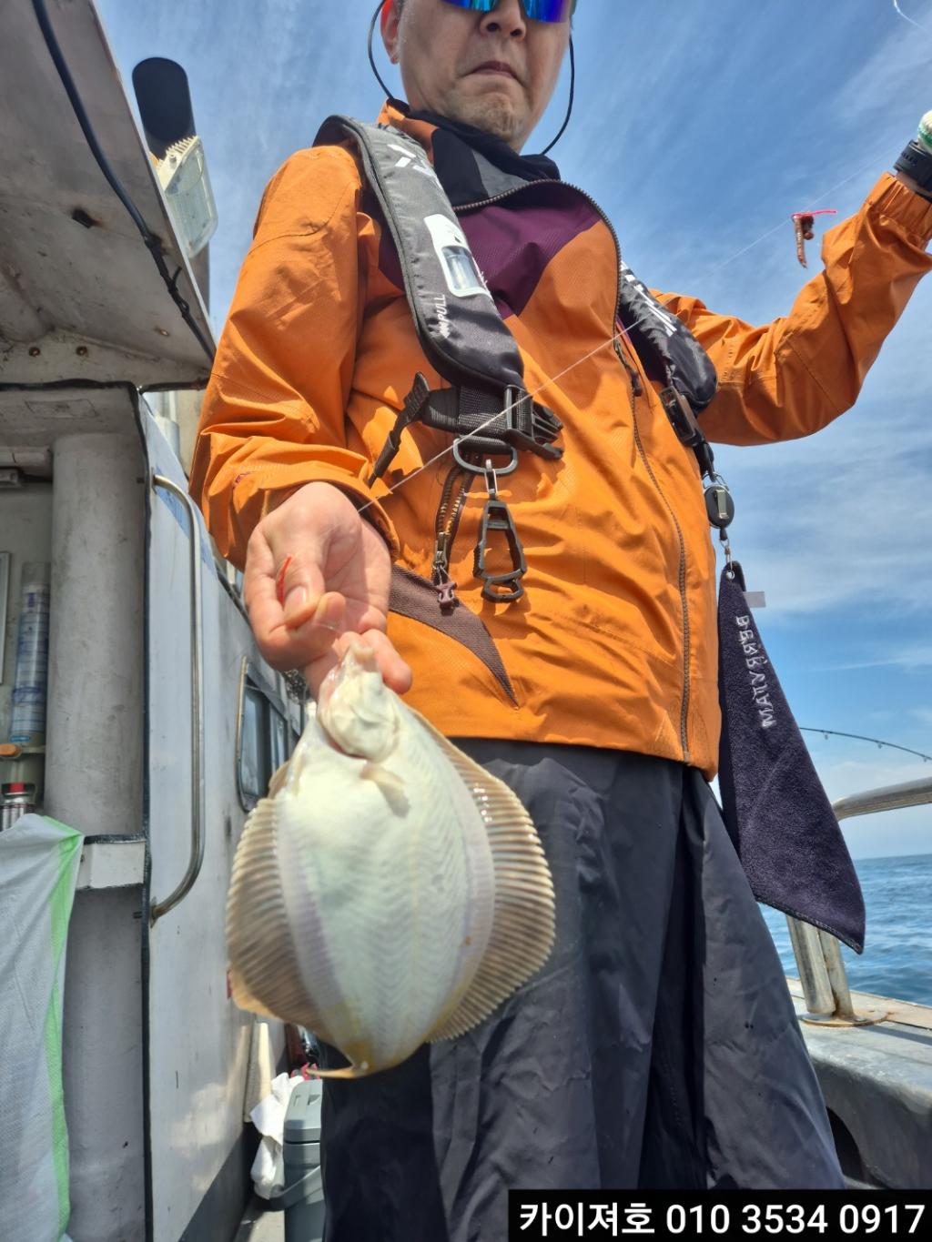 F2678544E0.jpg
