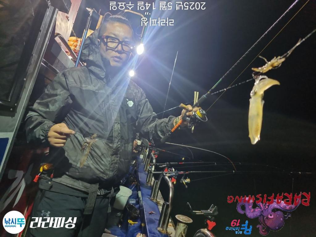 F2678883QF.jpg