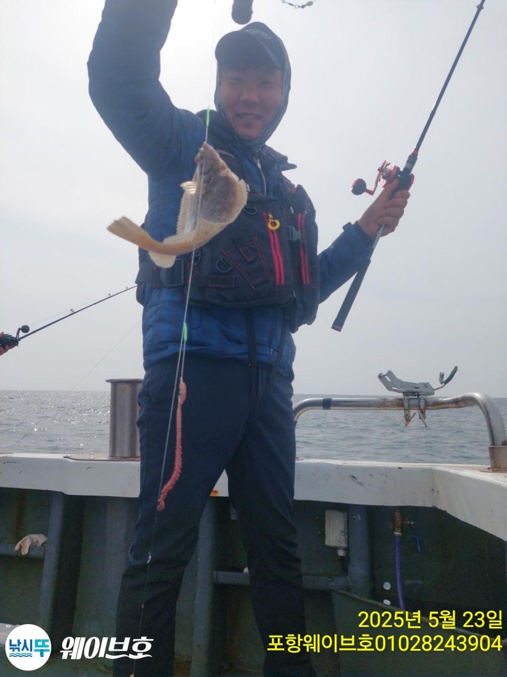 F2681650CR.jpg