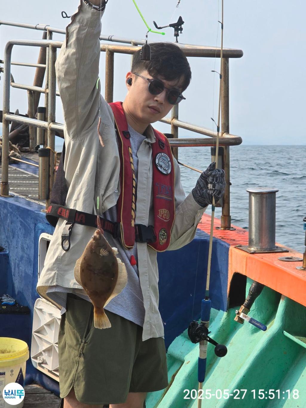 F2684174LF.jpg