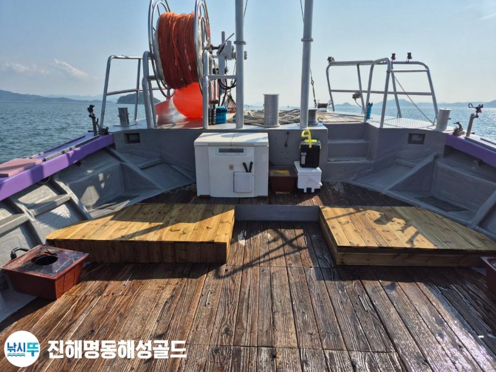 F2686488MI.jpg