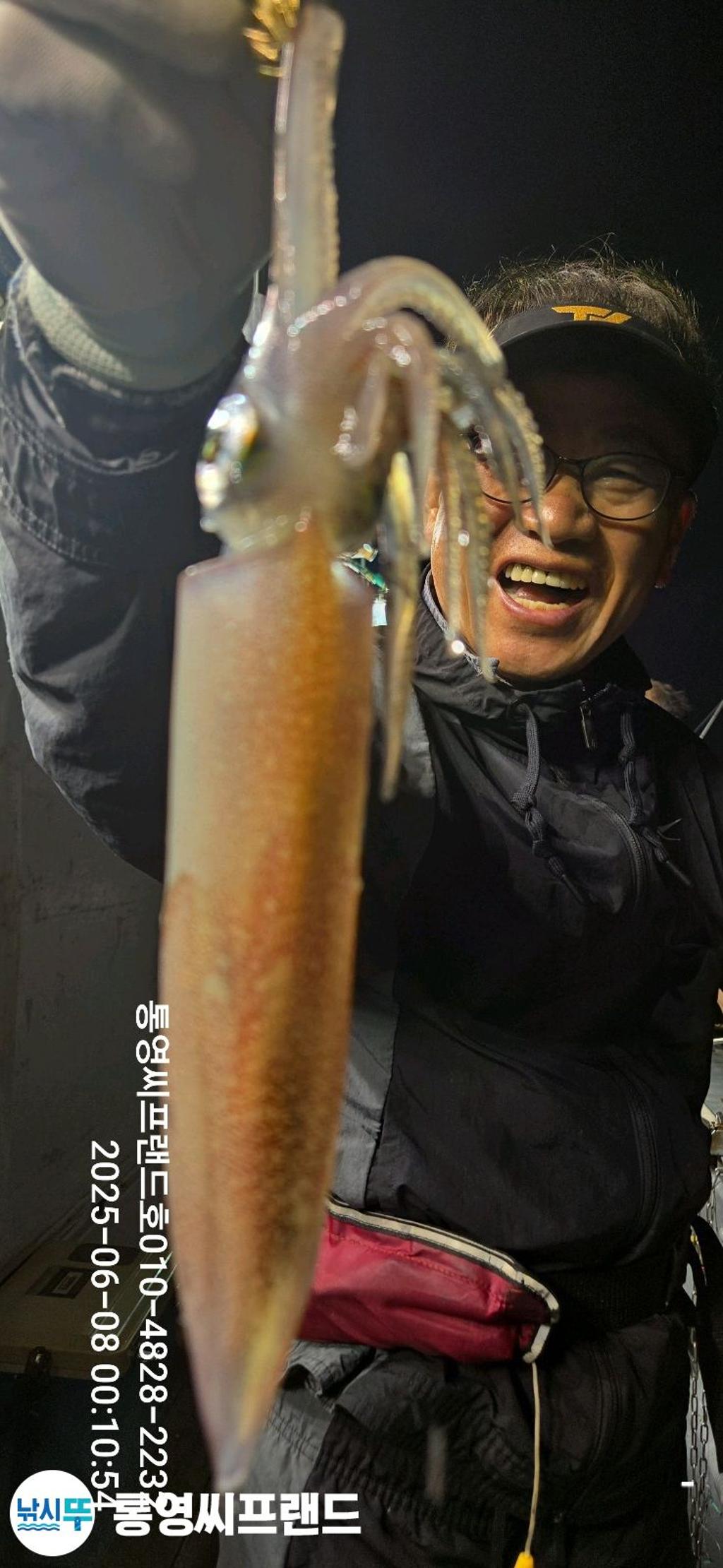F2694985KR.jpg