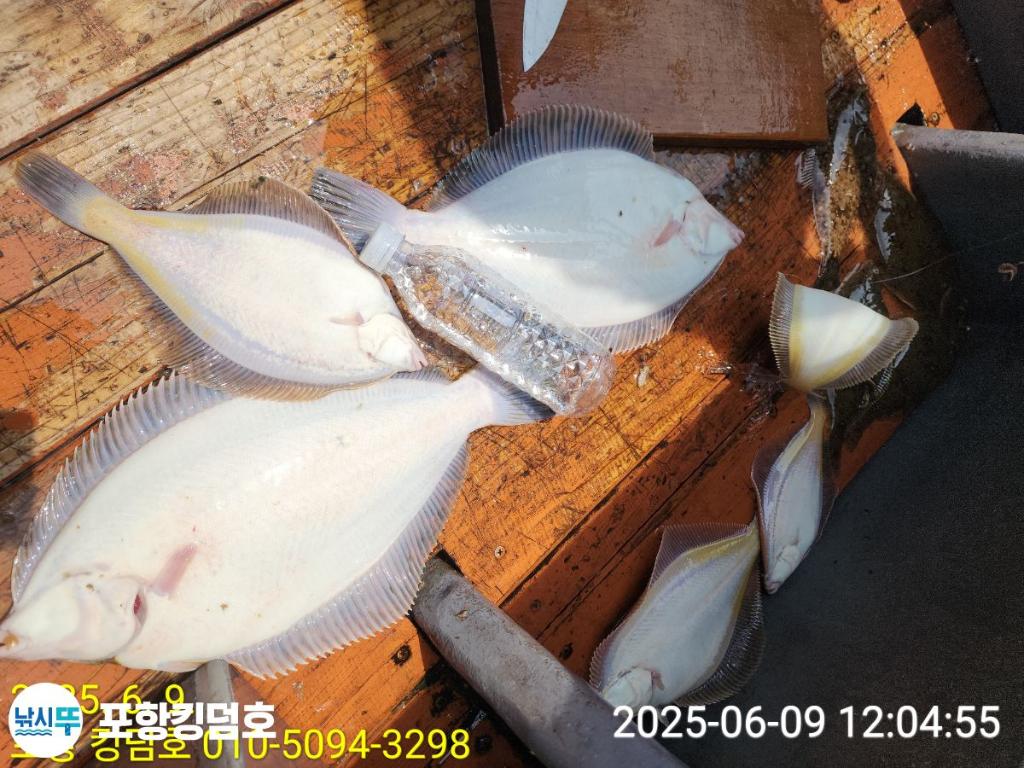 F2696553RC.jpg