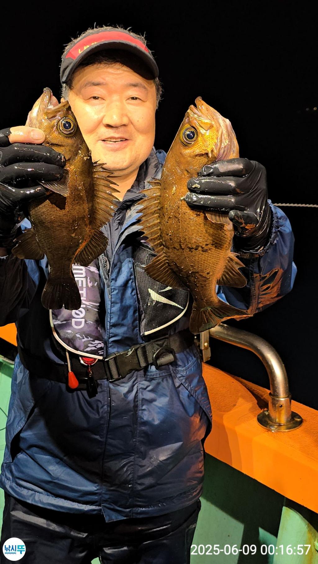 F2698072ME.jpg