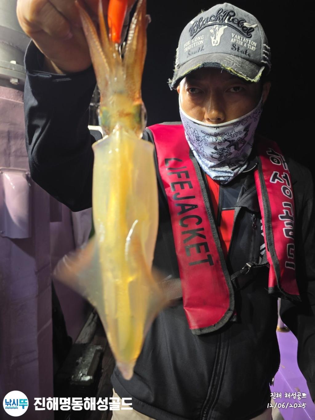 F26990727A.jpg