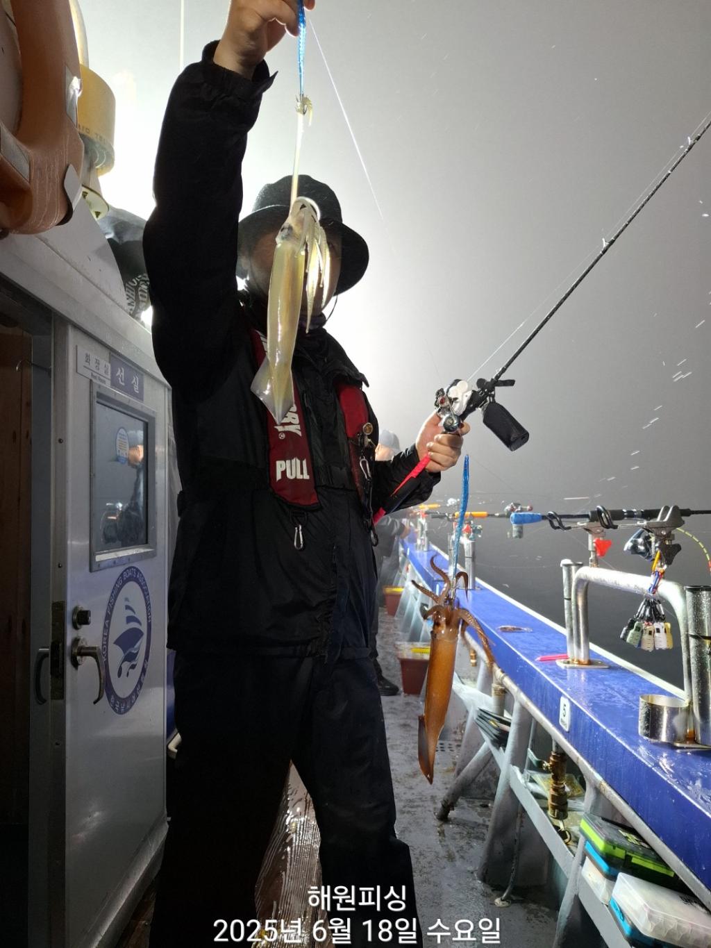 F270300557.jpg