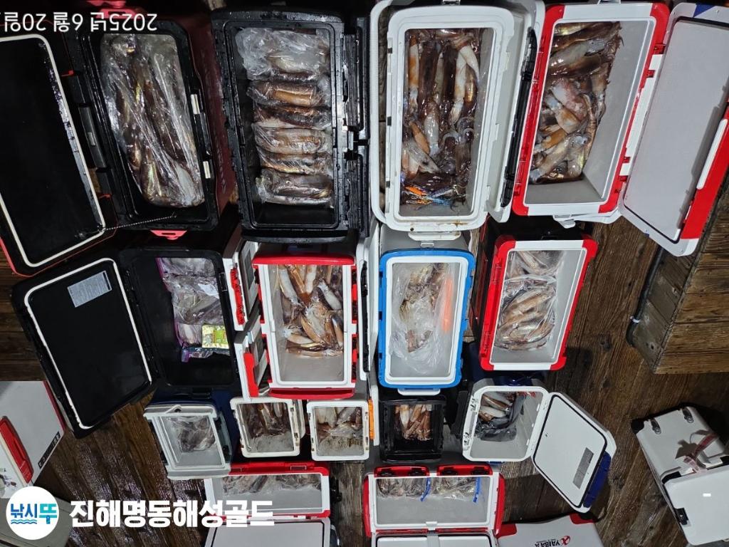 F2704717RU.jpg