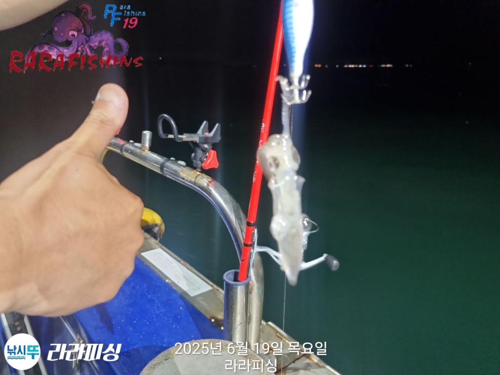 F2705885BD.jpg