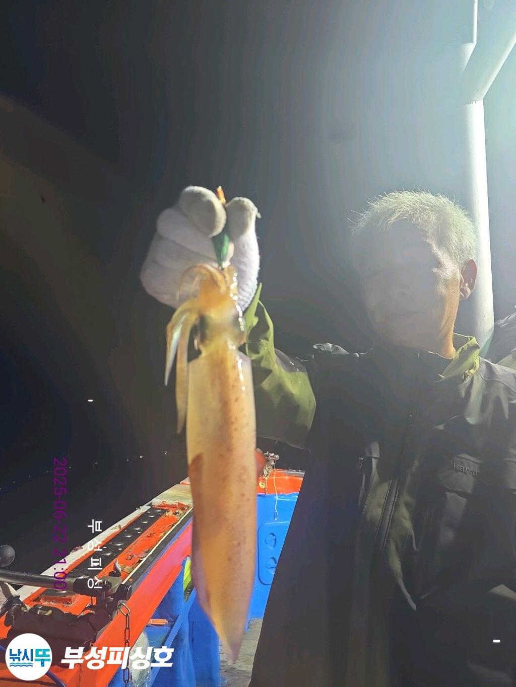 F2706249GC.jpg