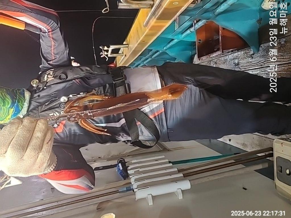 F2707591FA.jpg