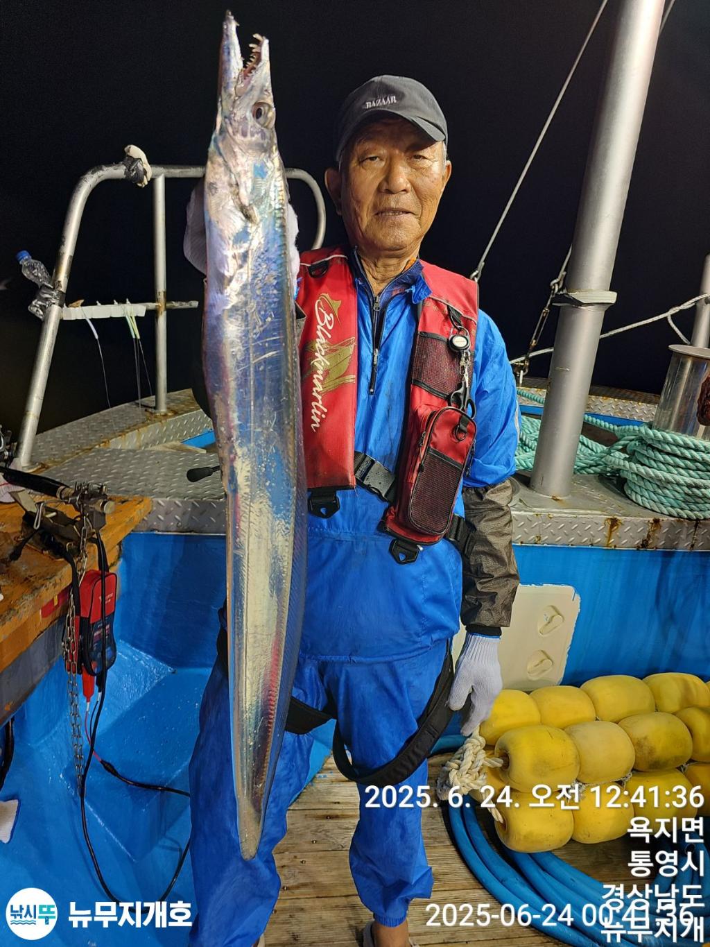F2707903M4.jpg