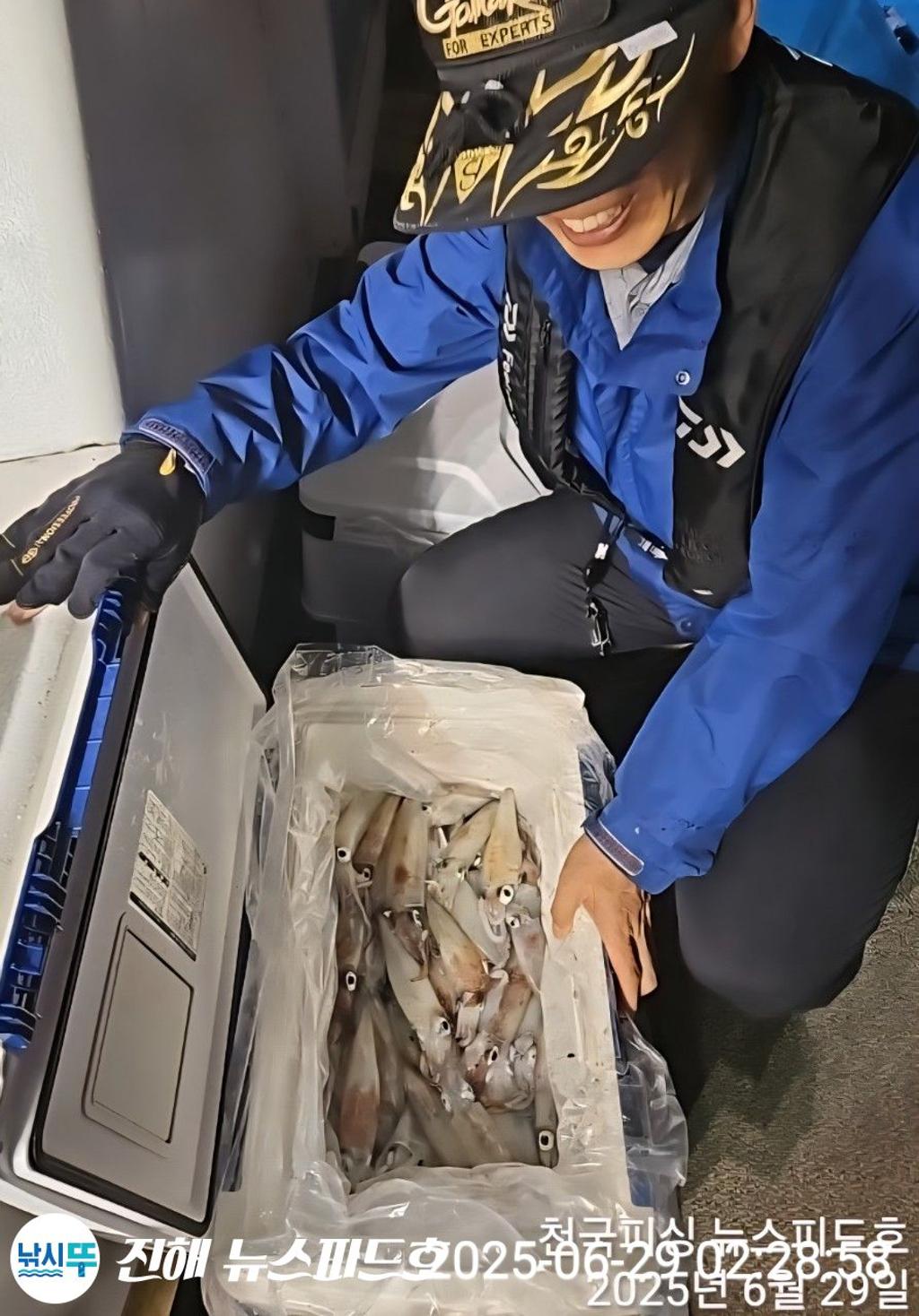 낚시뚜,한치,진해행암항,진해 뉴스피드호,낚시뚜2