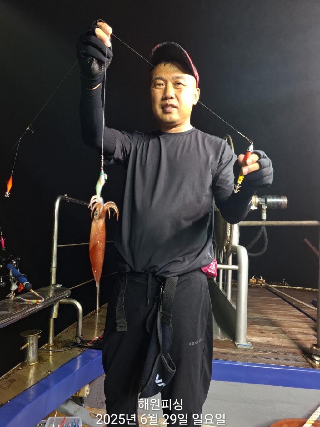 F27129510T.jpg