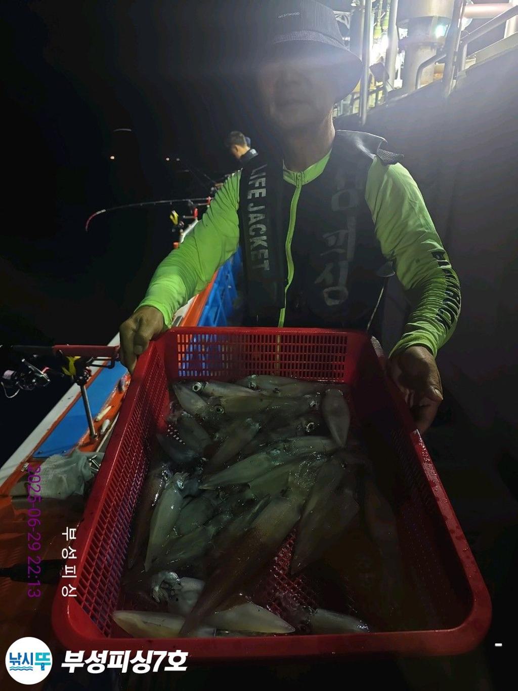 F27138938Q.jpg