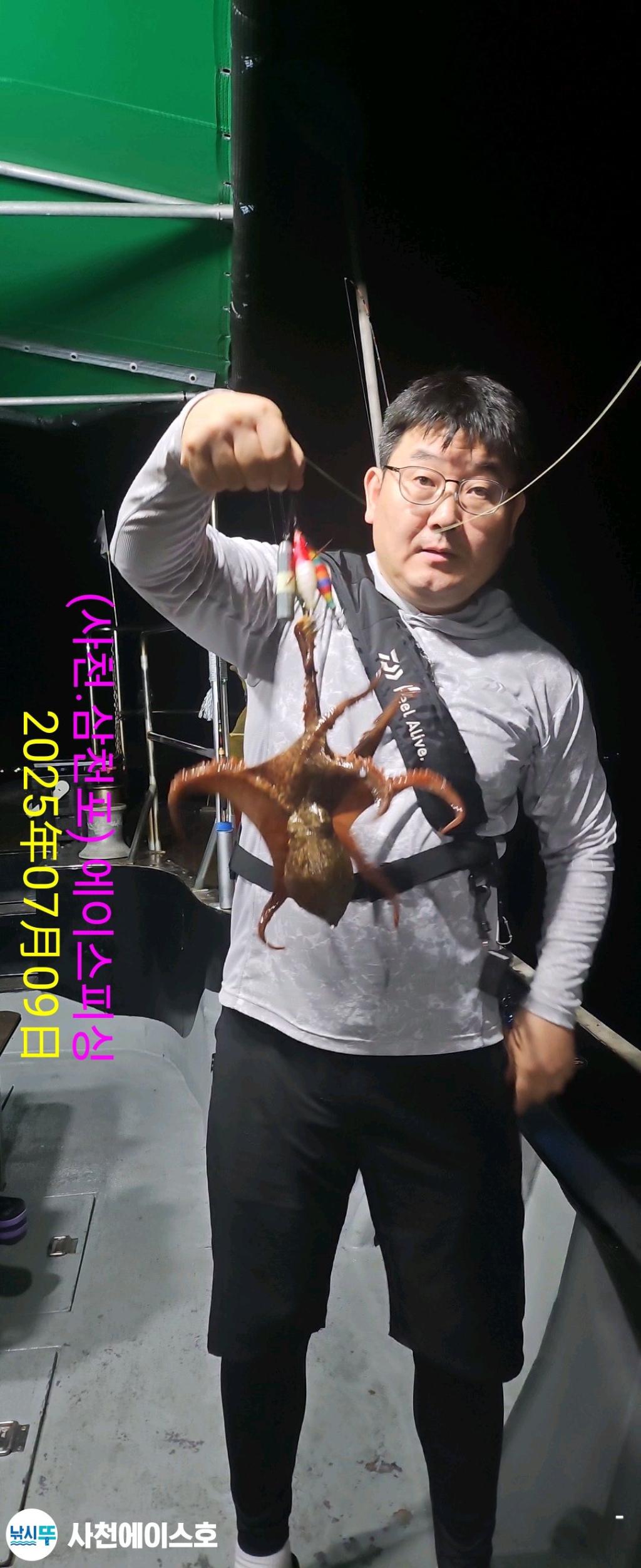 F2722552FF.jpg