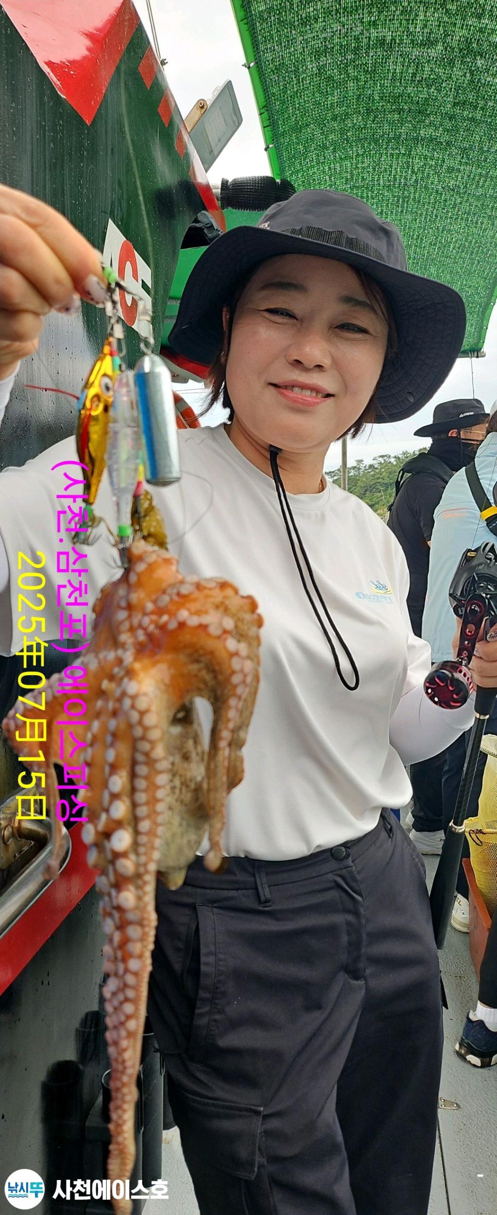 F2726009PP.jpg