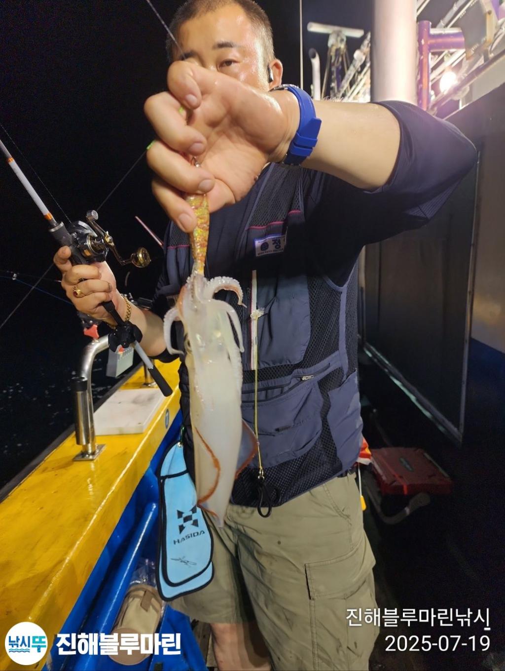 F2728718FW.jpg